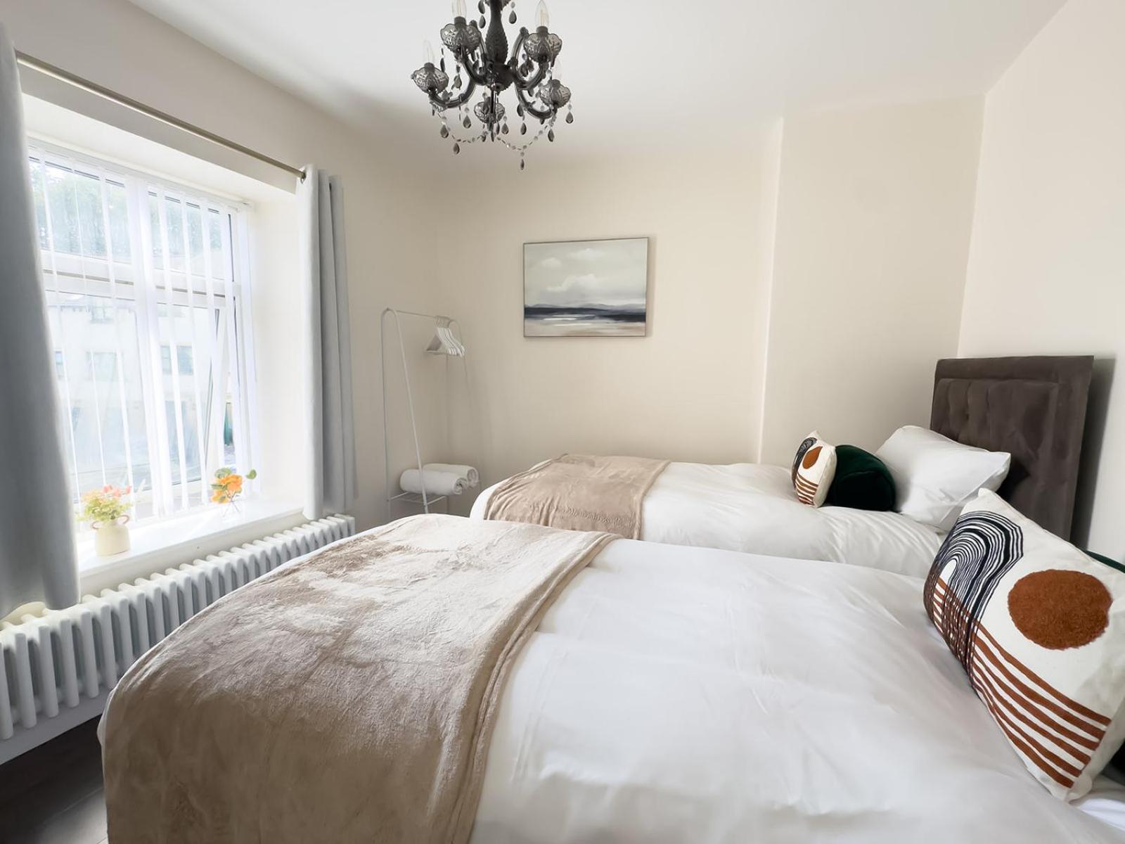 Central Buxton - Modern Cottage - Peak District 外观 照片